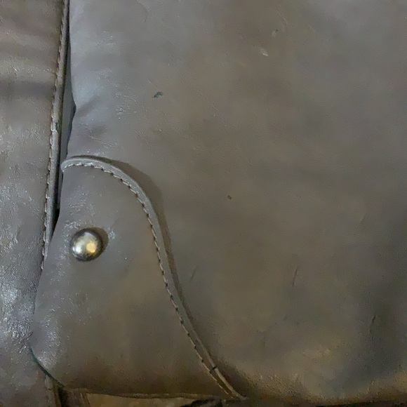 David Jones Squishy soft leather cross body purse - Picture 7 of 8